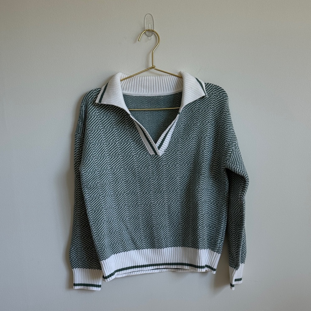 NWOT Collared Sweater SIZE S